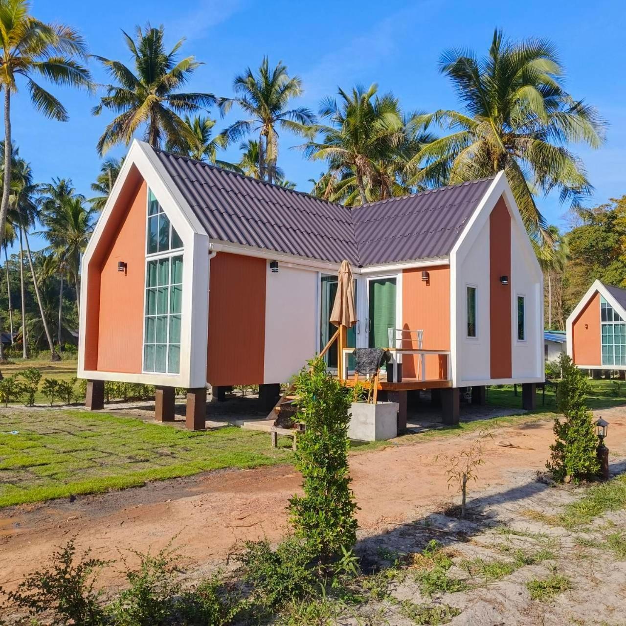 Koh Kood Neverland Beach Resort Ko Kut ภายนอก รูปภาพ